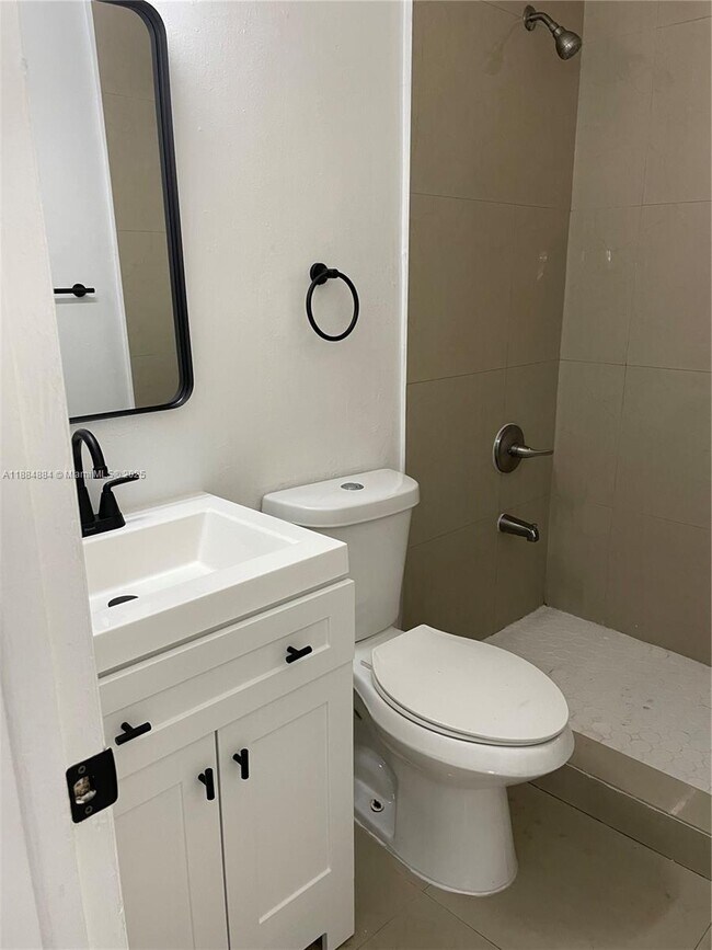 Photo - 6021 Polk St Unit 1