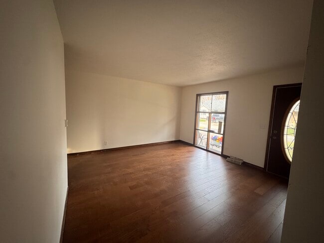 Photo - 319 Ironwood Rd