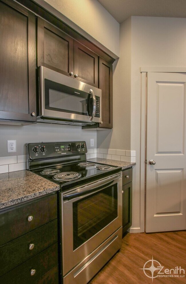 Photo - 11517 NE 125th Ave