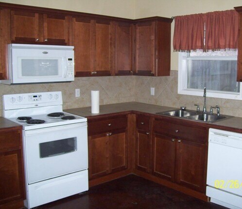 Photo - 109 Newport Dr