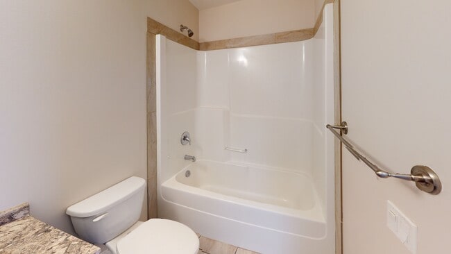 Photo - 10004-1097A 97A St Unit 205