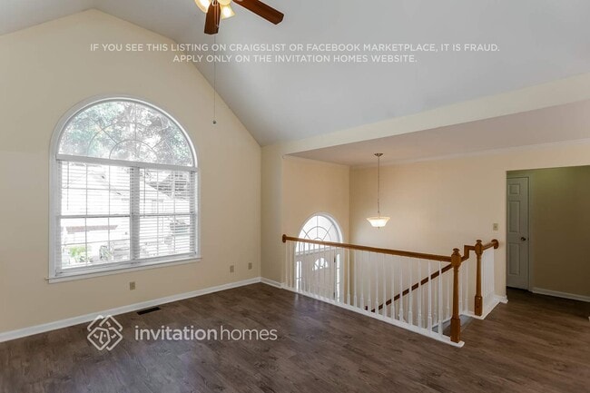 Photo - 2708 Waymar Dr SW