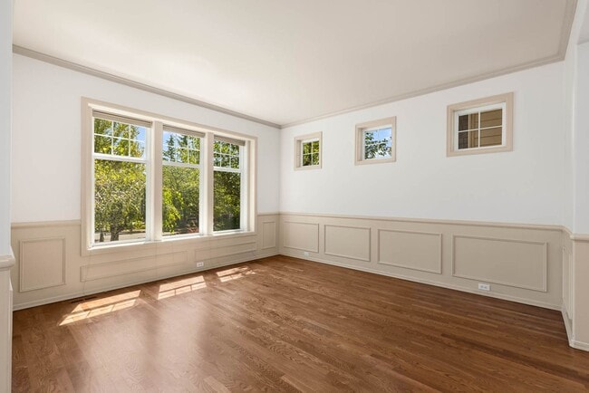 Photo - Elegant Redmond Retreat | 4 Bed + 2 Offices | Prime Cul-de-Sac Location