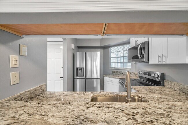 Photo - Charming Condo in Stonesthrow – Modern Com... Unit 6101