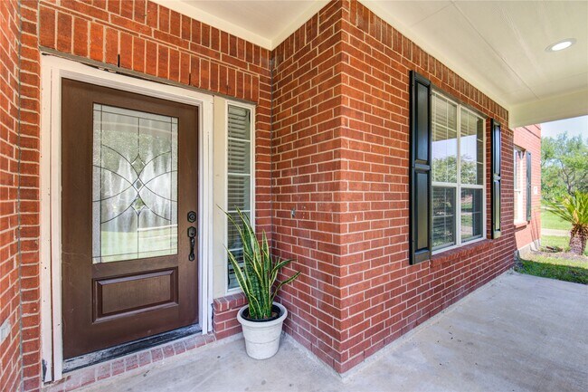 Photo - 5512 Canyon Bluff Ln