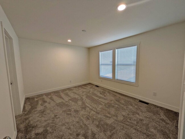 Photo - 6656 Pentz Rd