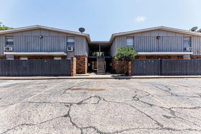 Building Photo - 3201 35th St