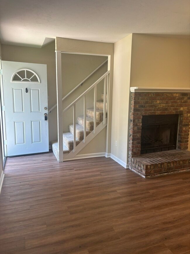 Photo - 2528 Prest Ct