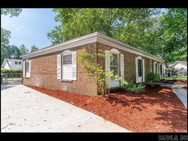 Photo - 6809 Canna Rd