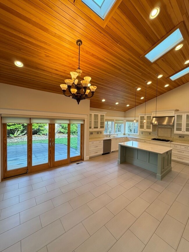 Photo - Gorgeous Custom Home In the Uplands Neighborhood. 4bd plus office. 2944sf.