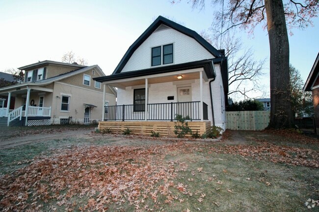 Building Photo - 6701 Buckingham Plz Rental