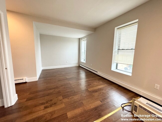 Photo - 15 Ruggles St