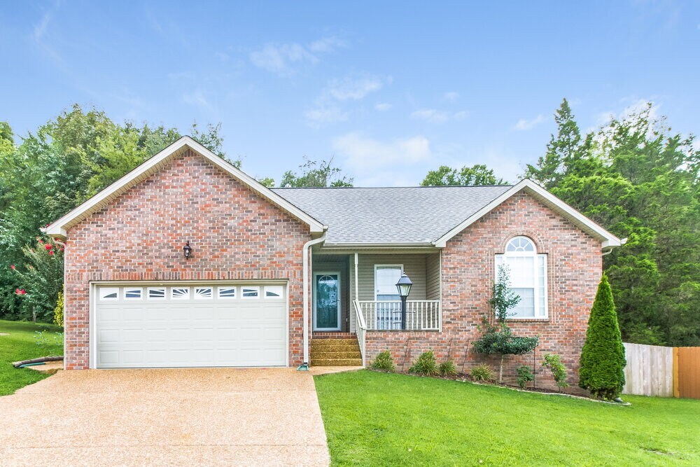 Photo - 208 Harbor Hill Ct