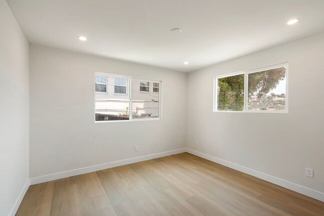 Photo - Brooklyn Unit Brooklyn 6327