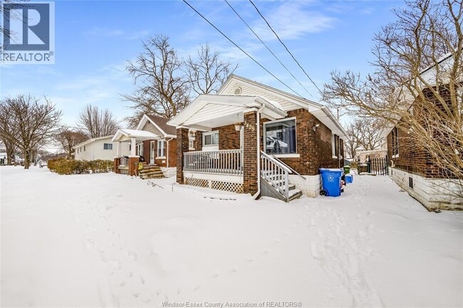 Photo - 3425 Baby St