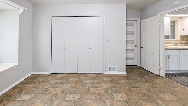 Photo - Short Walk from Ball State's Campus! Updated & Spacious home!