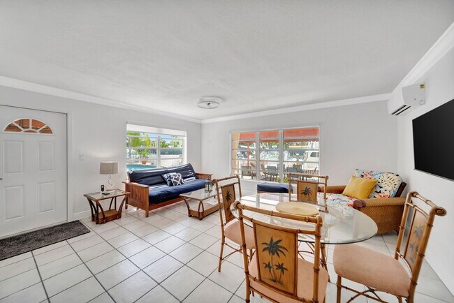 Photo - 2724 NE 14th St Unit 3