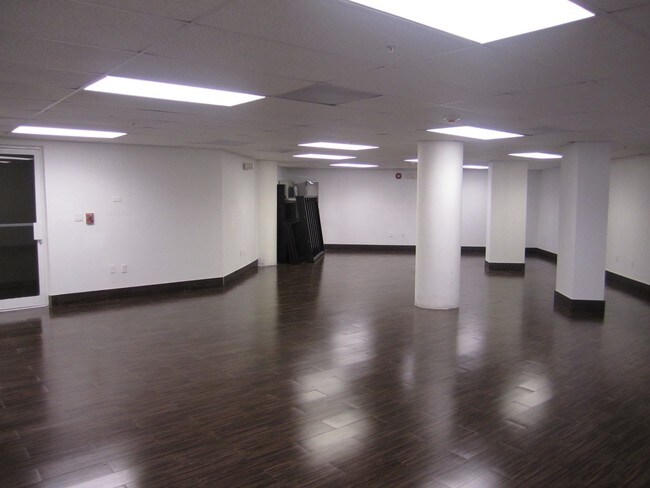 Photo - Courvoisier Courts