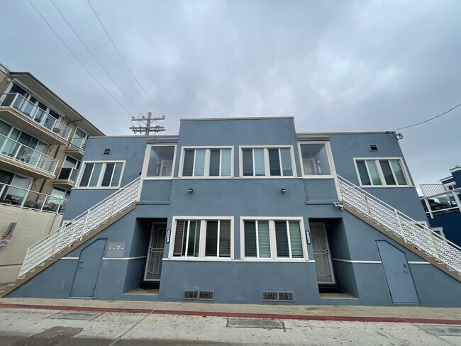 Photo - Updated 1 bedroom 1 bathroom Furnished Uni... Unidad 3757