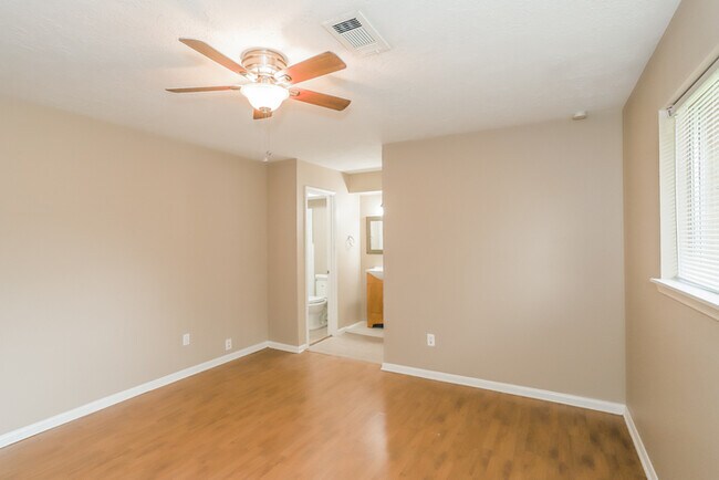Photo - 4313 Lariat Dr