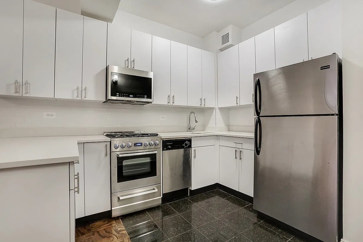 Photo - 235 W 22nd St Unit 4U