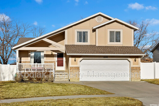 Photo - 1668 W Rockbridge Dr House
