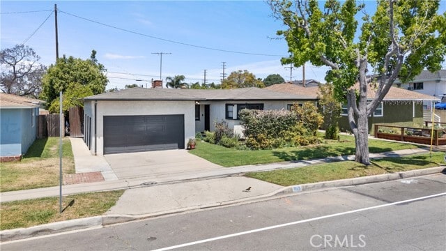 Building Photo - 923 W Maple Ave Rental