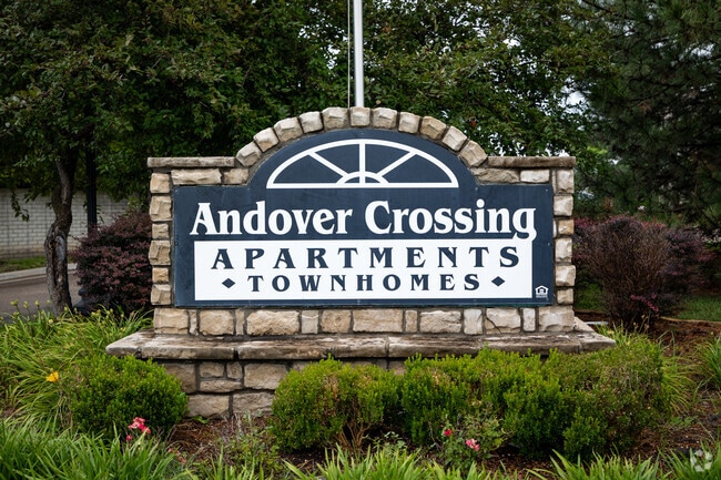 Andover Crossing Apartments