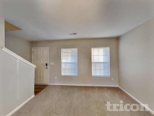 Photo - 151 Autumn Woods Dr