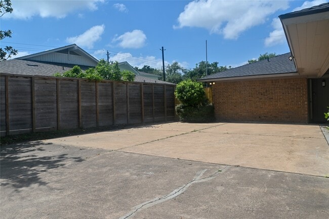Photo - 5254 N Braeswood Blvd