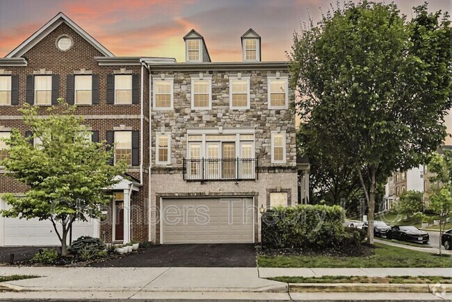 Building Photo - 1769 Moultrie Terrace NE Rental