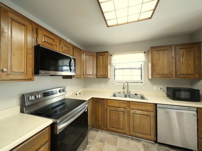 Photo - 3 Bed | 2 Bath | South Tulsa