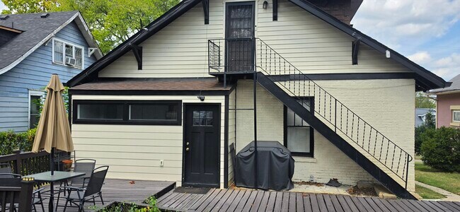1107 Acklen Ave Unit 1