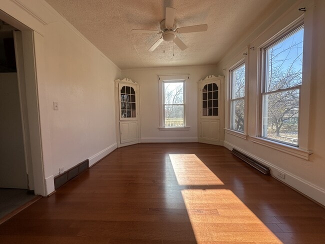 Photo - 918 Ashland Ave