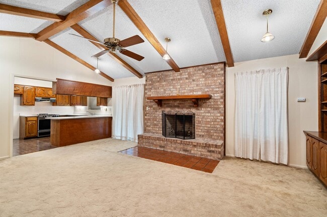 Photo - 424 W Nicholson St