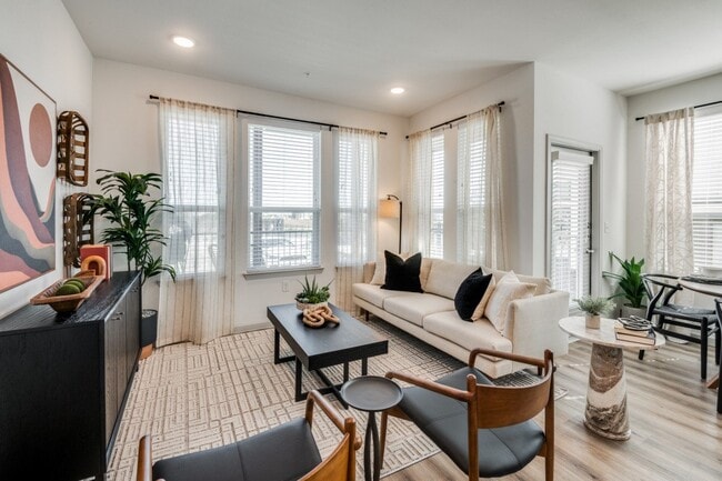 Photo - 2201 Creekview Dr. Unit 0938