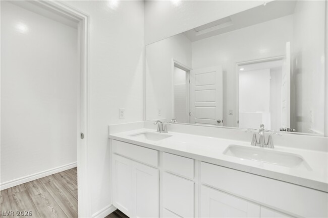 Photo - 600 N Carriage Hill Dr Unit 1160