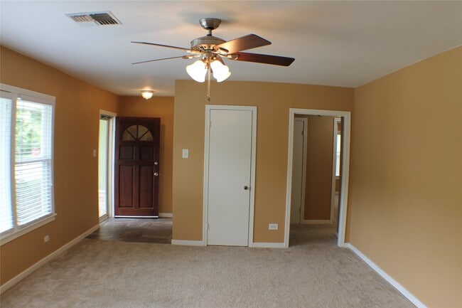 Photo - 808 E Tom Green St