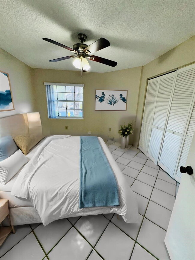 Photo - 4732 NW 98 Pl