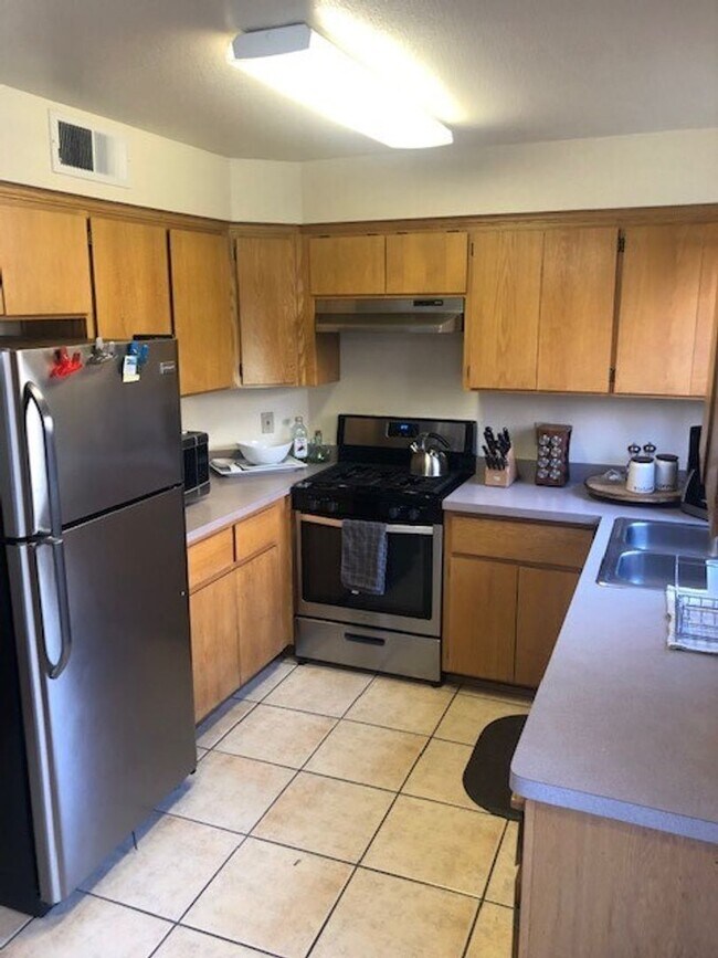 Photo - Legacy Townhome - Spacious Townhomes