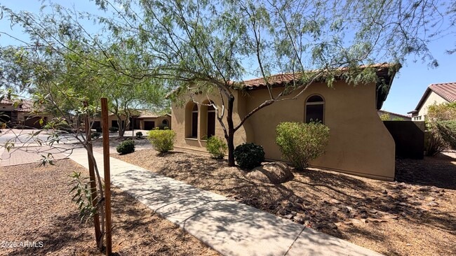 Building Photo - 1518 E Hazel Dr