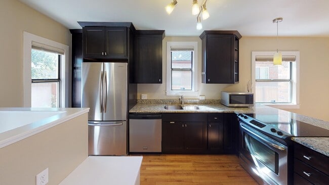 Photo - 3420 St Paul St