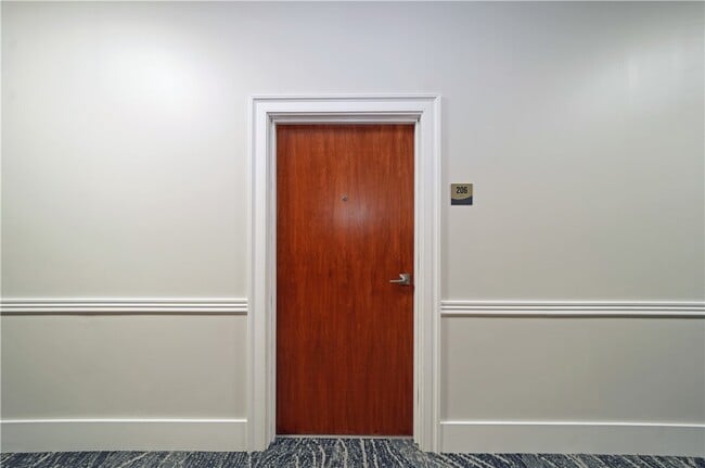 Photo - 207 N Main St