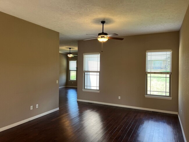 614 Galileo Dr