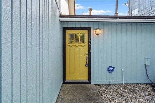 Photo - 4819 Misty Slope Ln