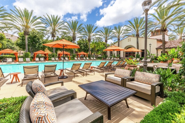 Esperanza Apartment Homes