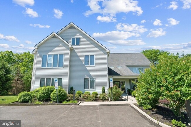 Building Photo - 904 Sumneytown Pike Unit 300 Rental
