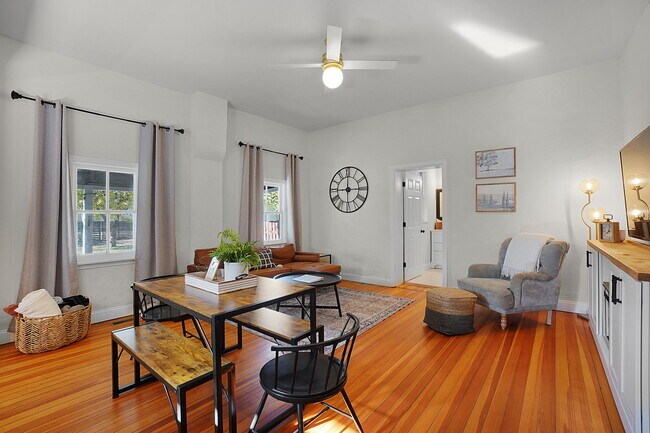 Photo - 1015 N 5th St