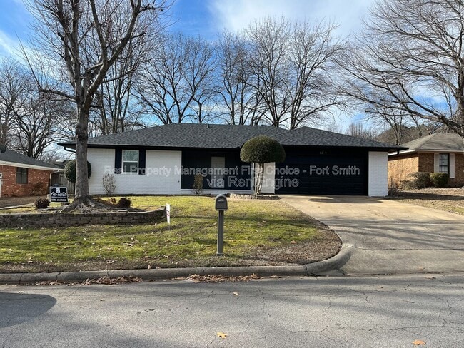 Building Photo - 3200 S 56th St