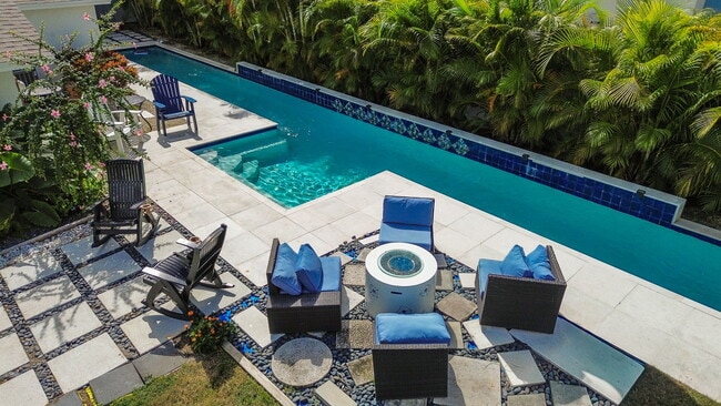 Heated Lap Pool - 1750 Alta Vista St